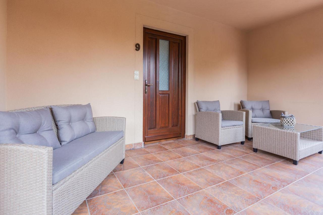 Vegvar Spa Apartman Gyula Exteriér fotografie