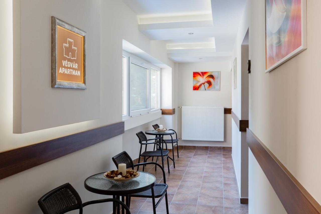 Vegvar Spa Apartman Gyula Exteriér fotografie
