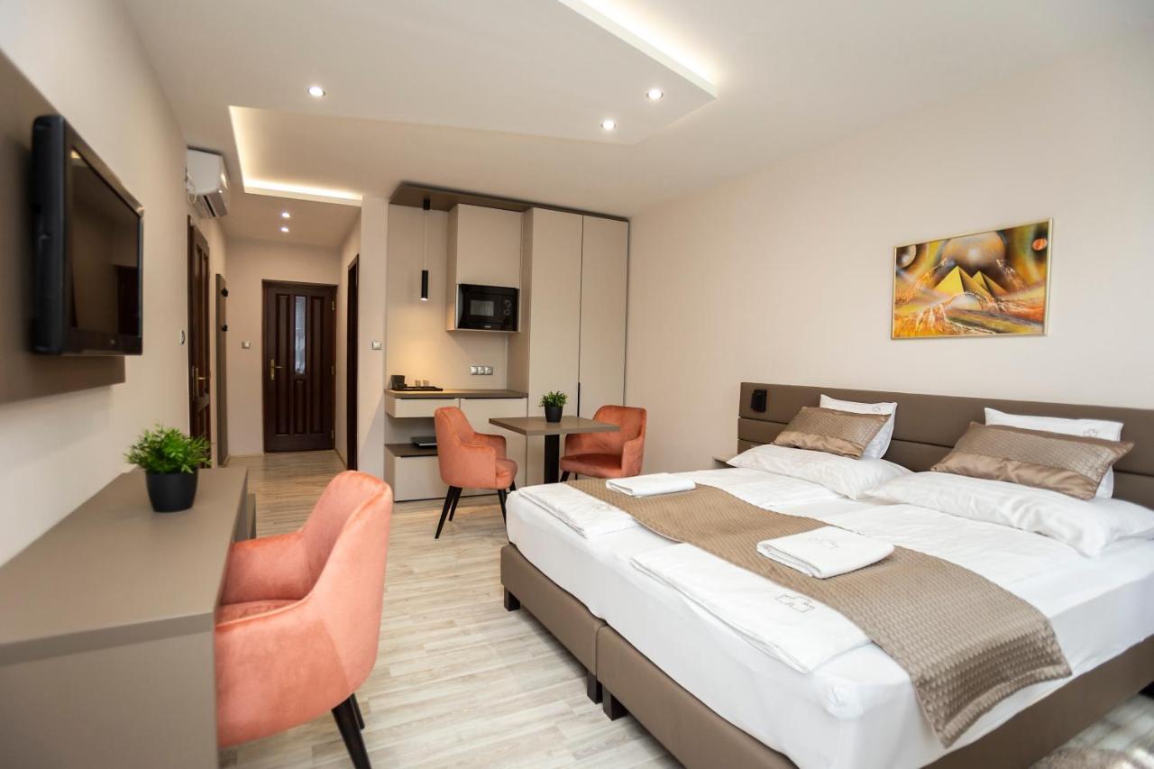 Vegvar Spa Apartman Gyula Exteriér fotografie