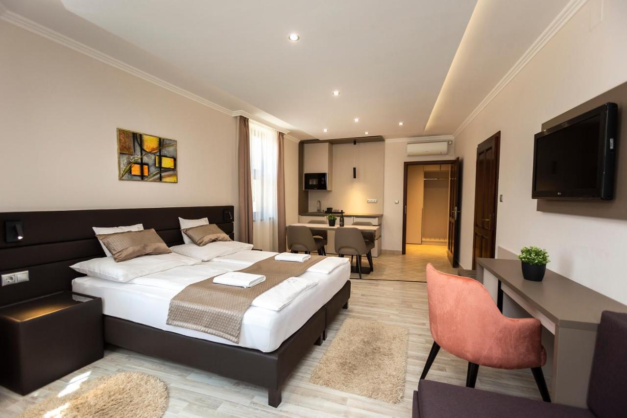 Vegvar Spa Apartman Gyula Exteriér fotografie