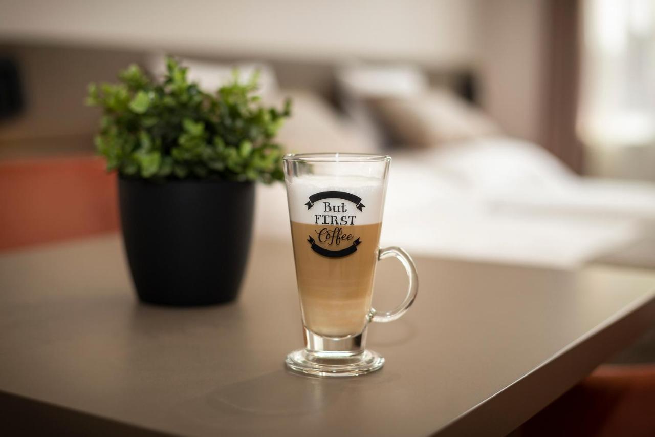 Vegvar Spa Apartman Gyula Exteriér fotografie
