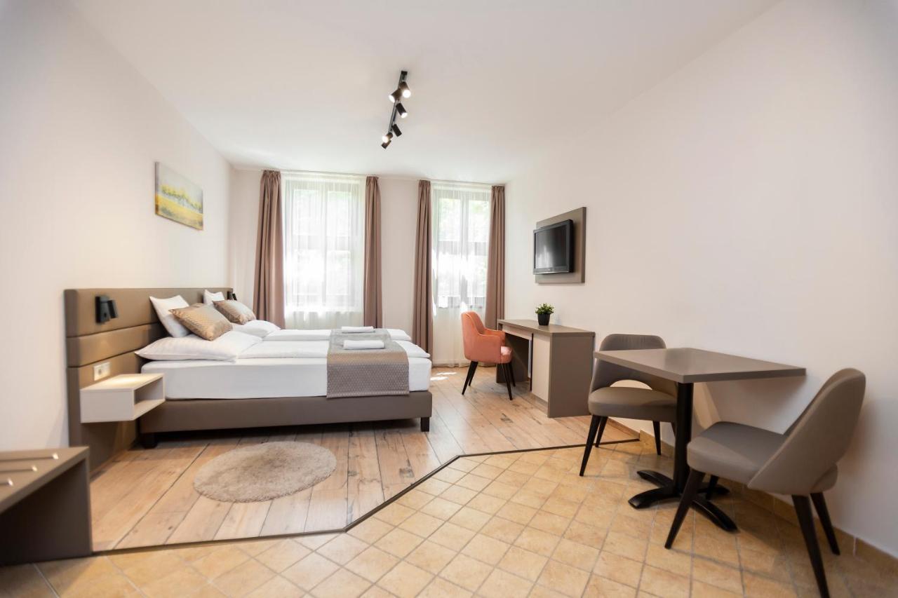 Vegvar Spa Apartman Gyula Exteriér fotografie