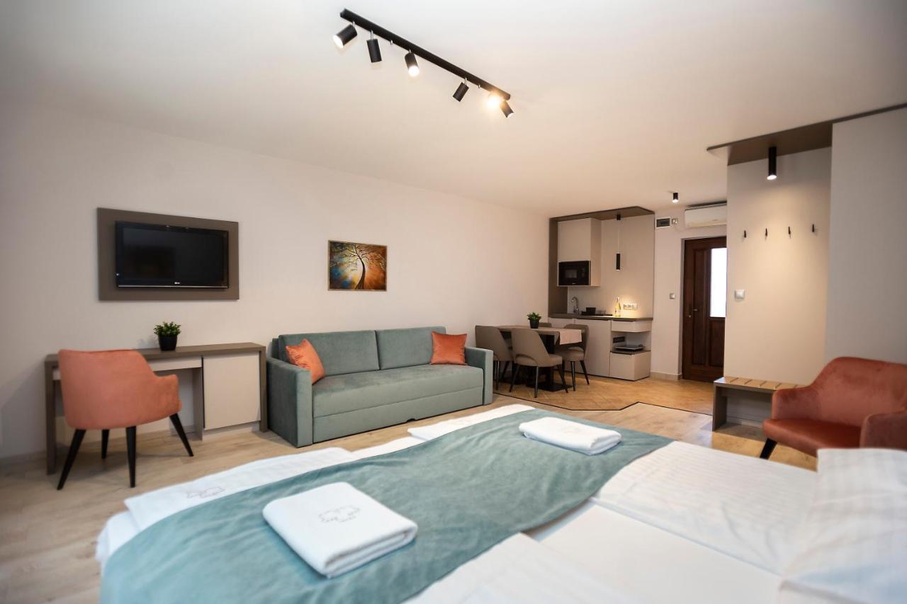 Vegvar Spa Apartman Gyula Exteriér fotografie