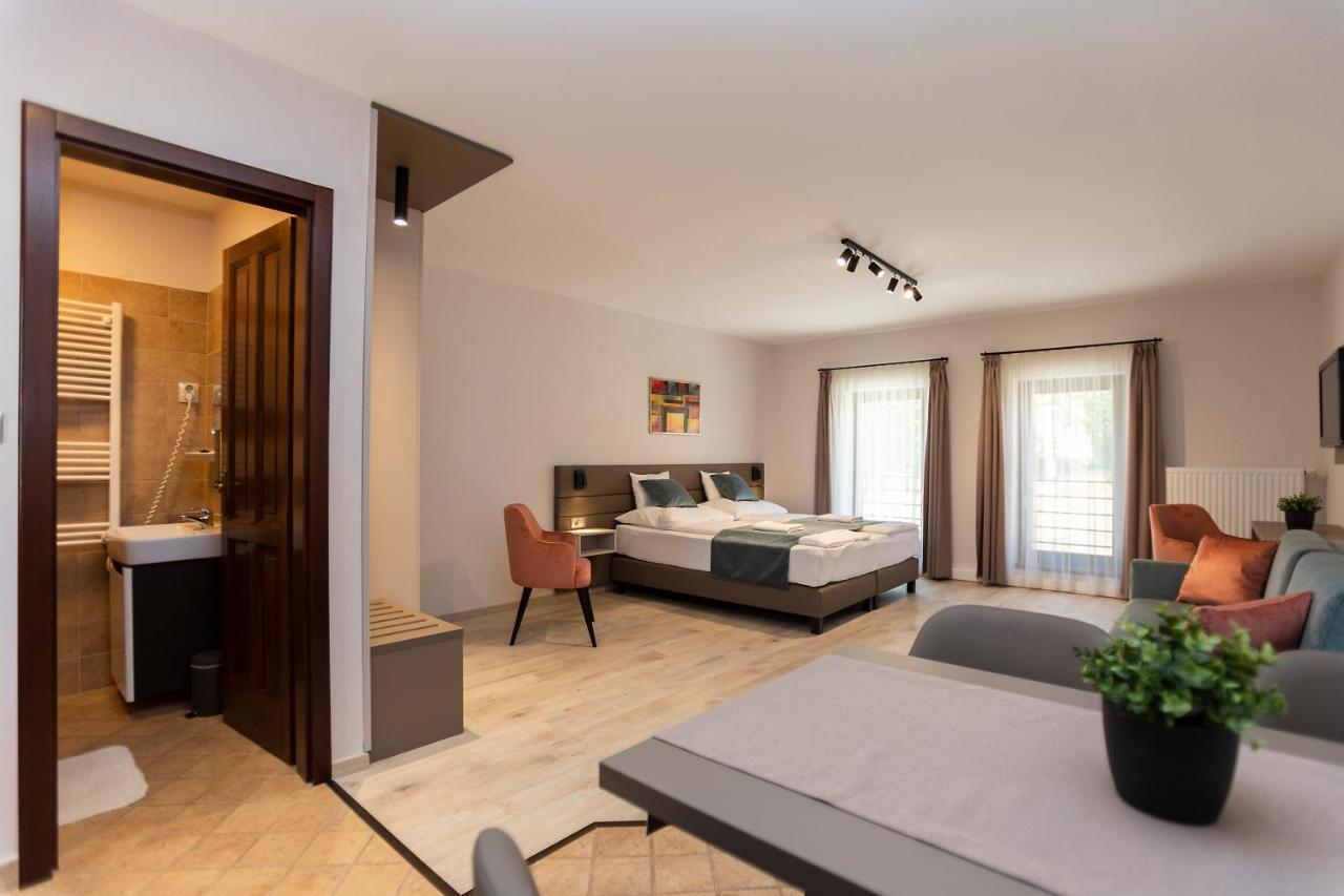 Vegvar Spa Apartman Gyula Exteriér fotografie