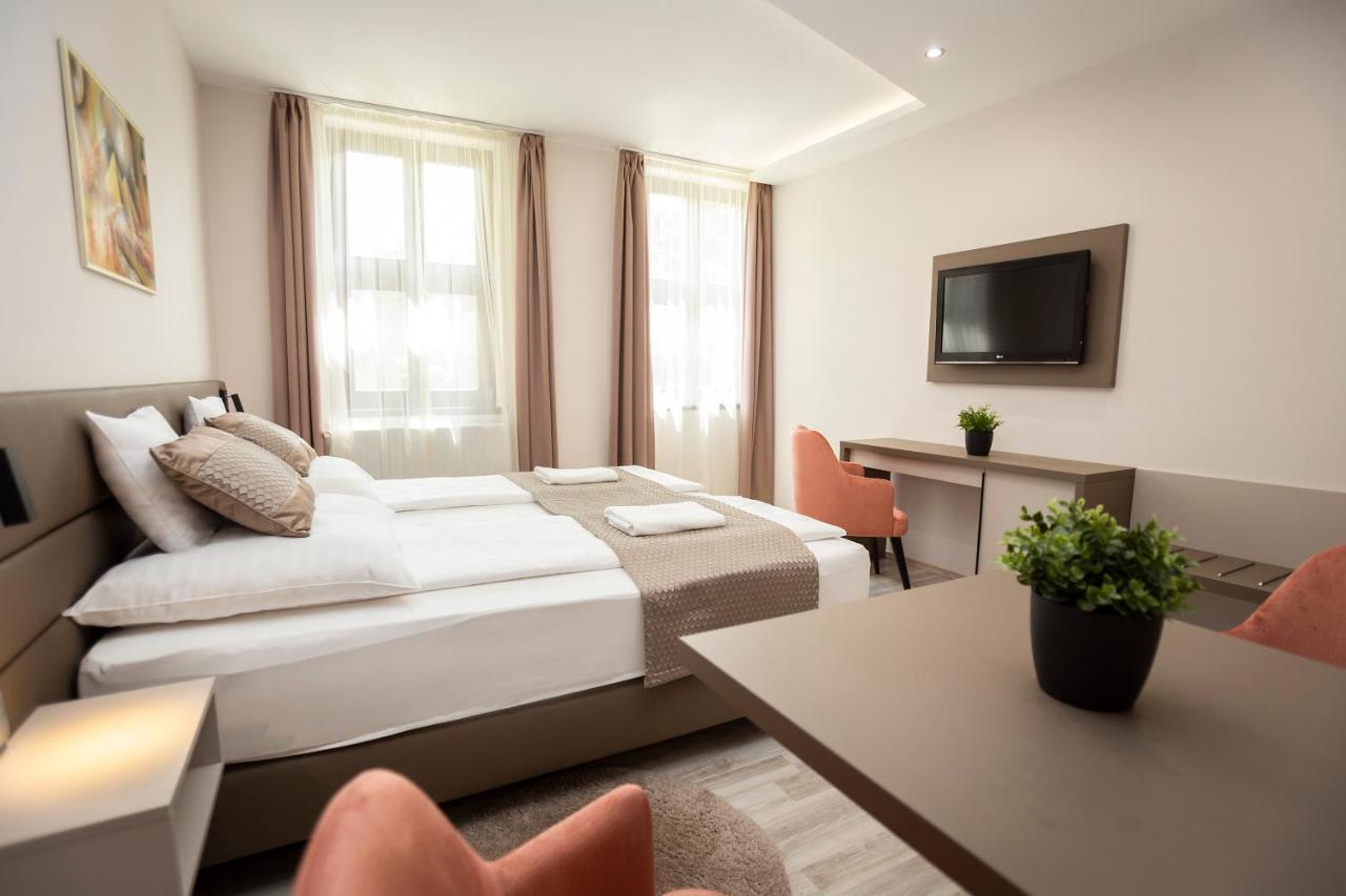 Vegvar Spa Apartman Gyula Exteriér fotografie