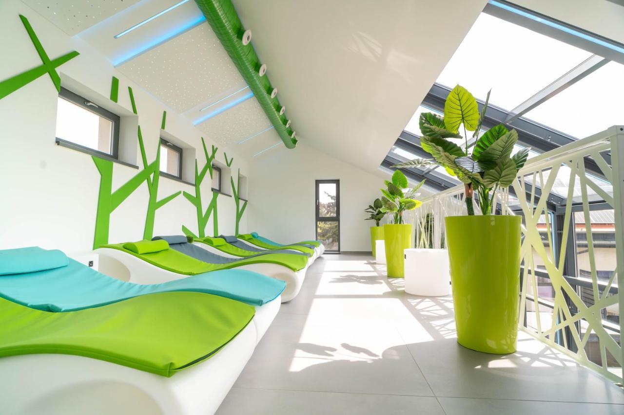 Vegvar Spa Apartman Gyula Exteriér fotografie
