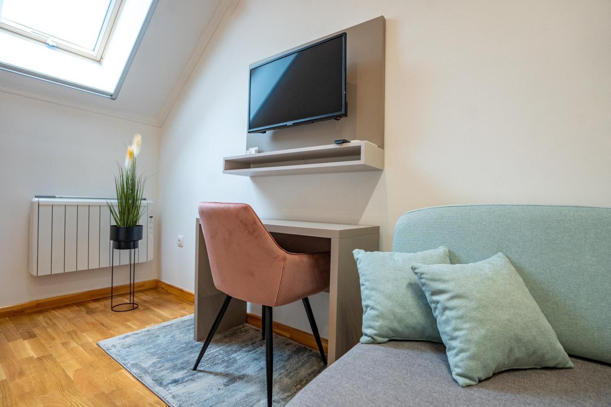 Vegvar Spa Apartman Gyula Exteriér fotografie
