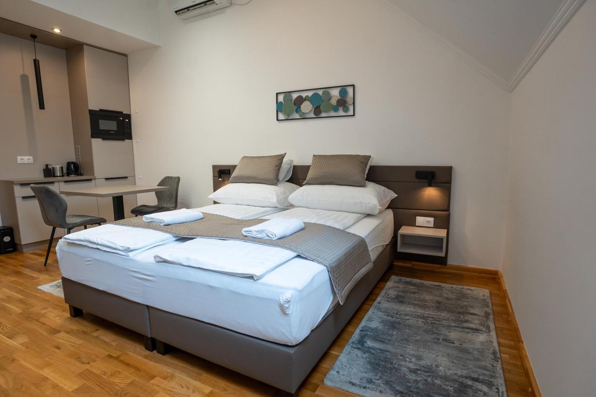 Vegvar Spa Apartman Gyula Exteriér fotografie
